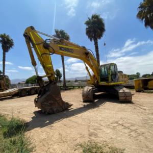 EXCAVADORA