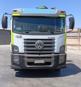 CAMION GRUA