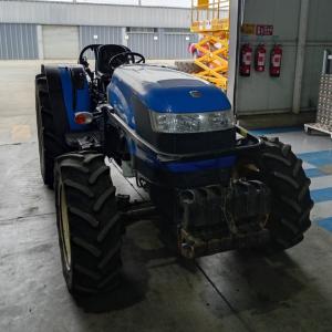 TRACTOR AGRICOLA