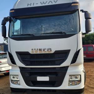 CAMION TRACTO