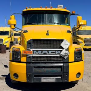 CAMION TRACTO