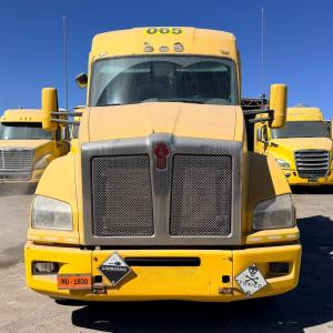 CAMION TRACTO